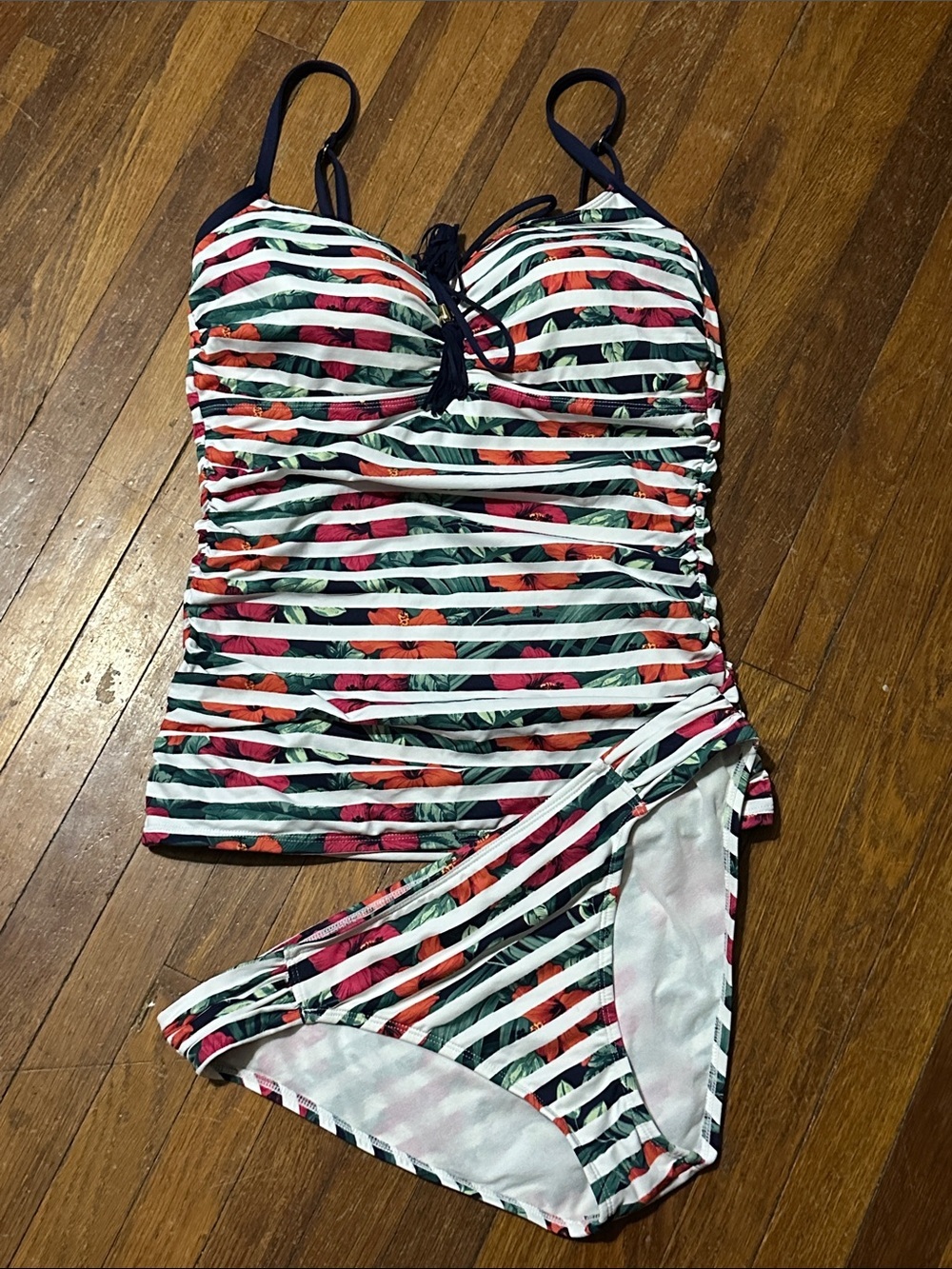 Tommy Bahama Hawaiian Floral & Stripes Tankini Top w/ Bottoms, XL